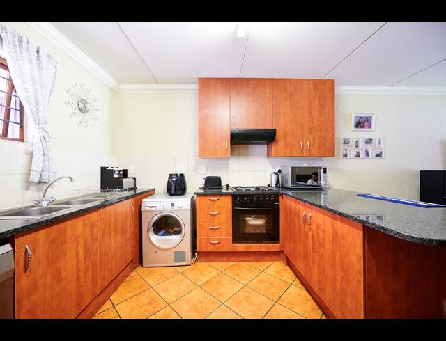1 BEDROOM APARTMENT SOLD IN PAULSHOF